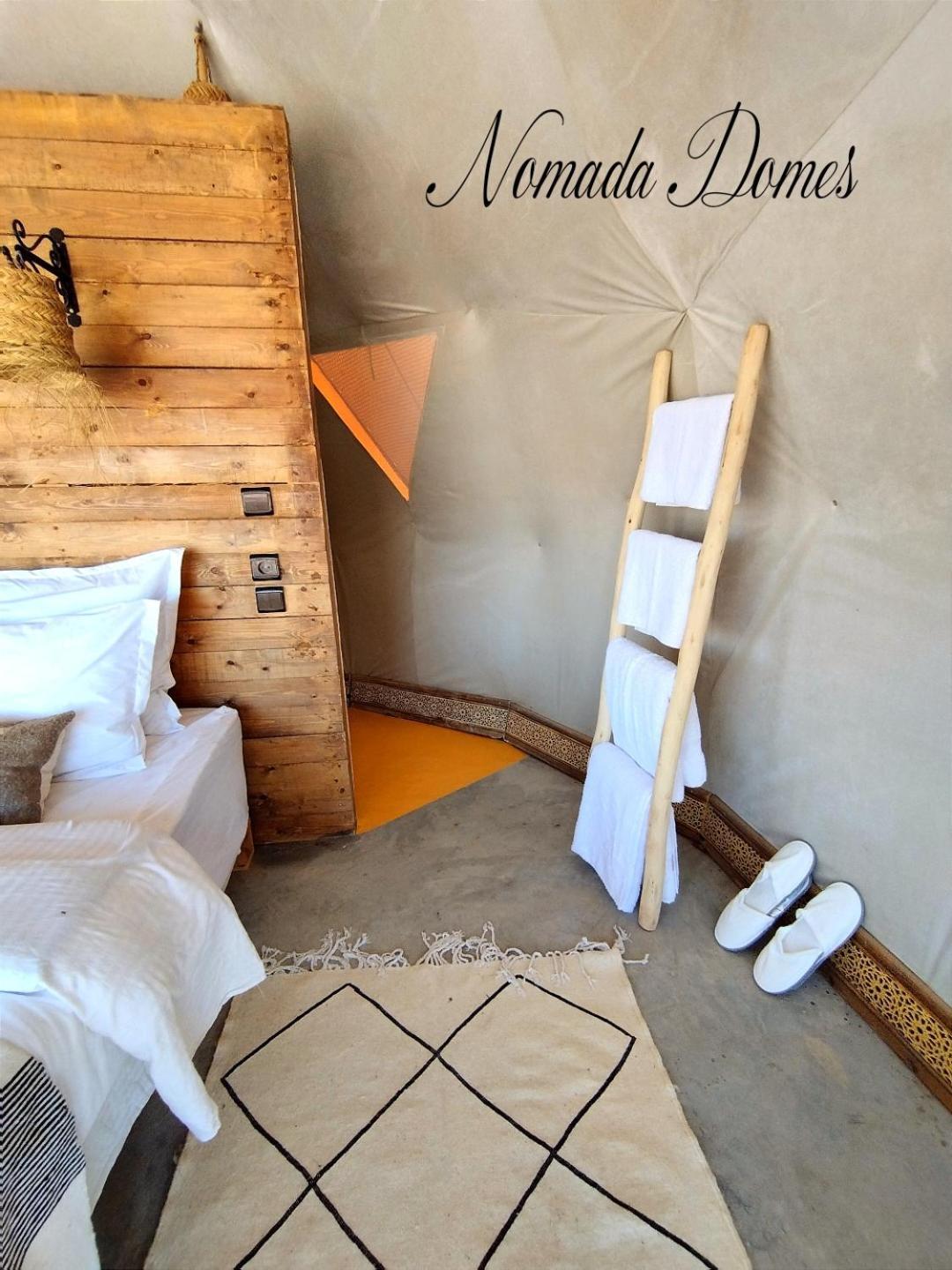 Nomada Domes Camp With Airco Hotell Merzouga Exteriör bild