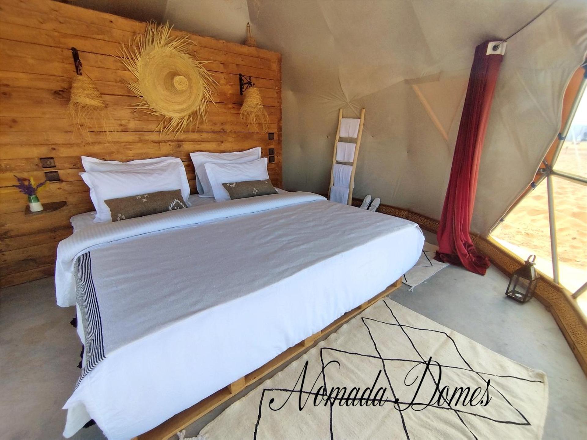 Nomada Domes Camp With Airco Hotell Merzouga Exteriör bild