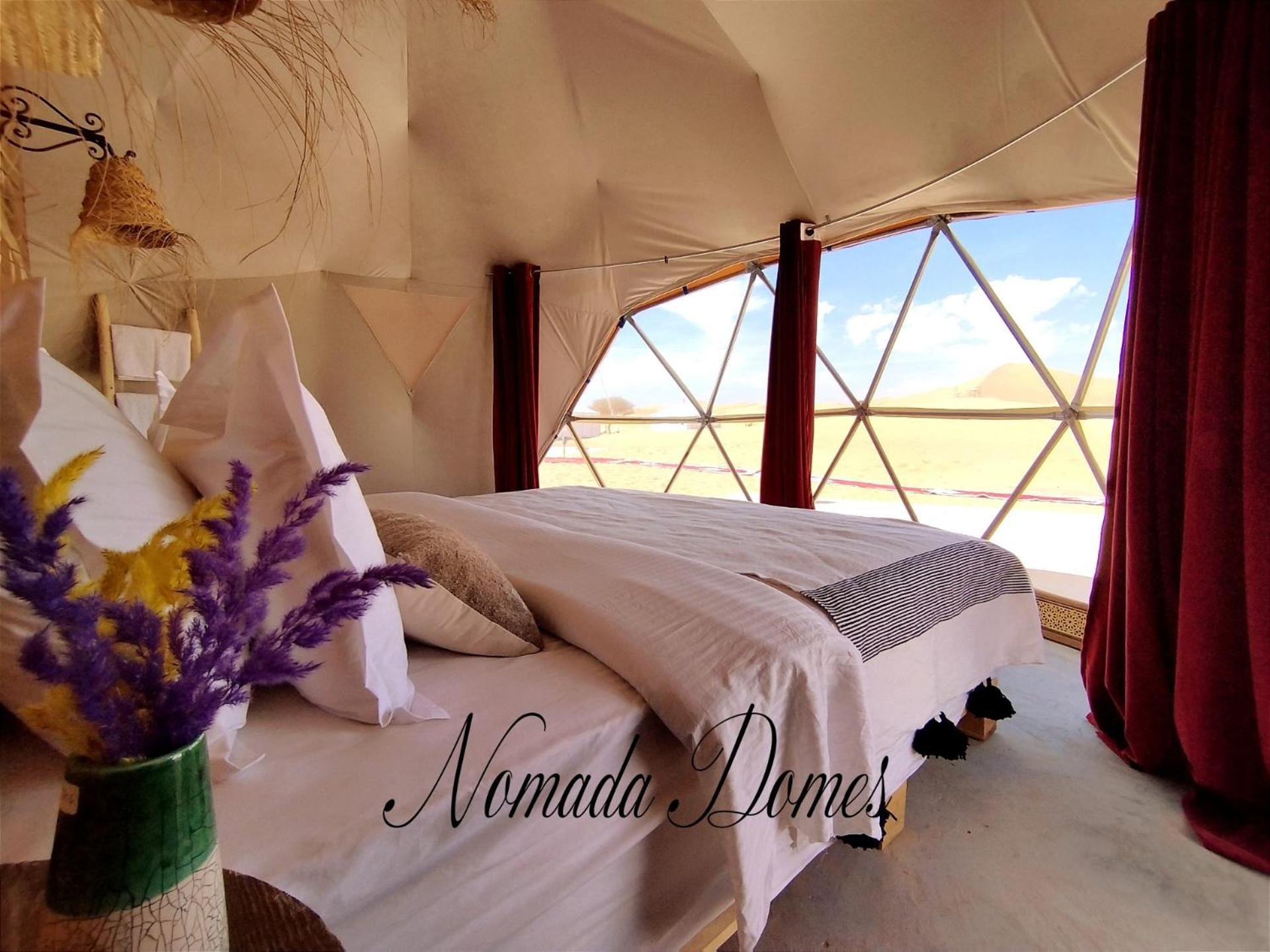 Nomada Domes Camp With Airco Hotell Merzouga Exteriör bild