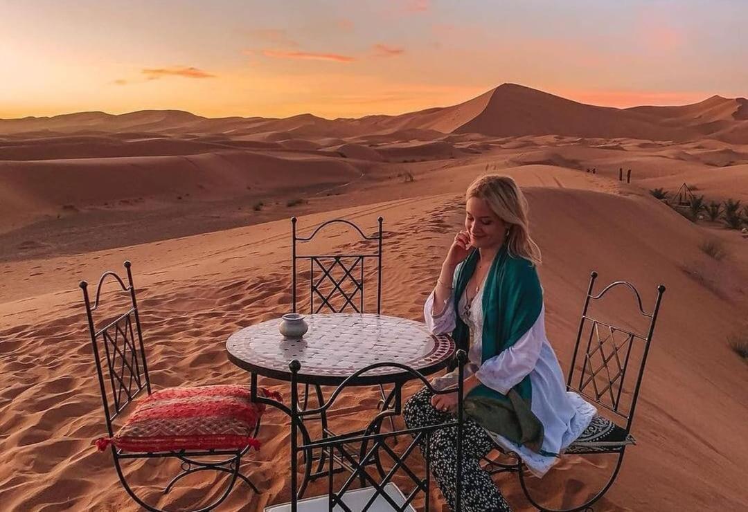 Nomada Domes Camp With Airco Hotell Merzouga Exteriör bild