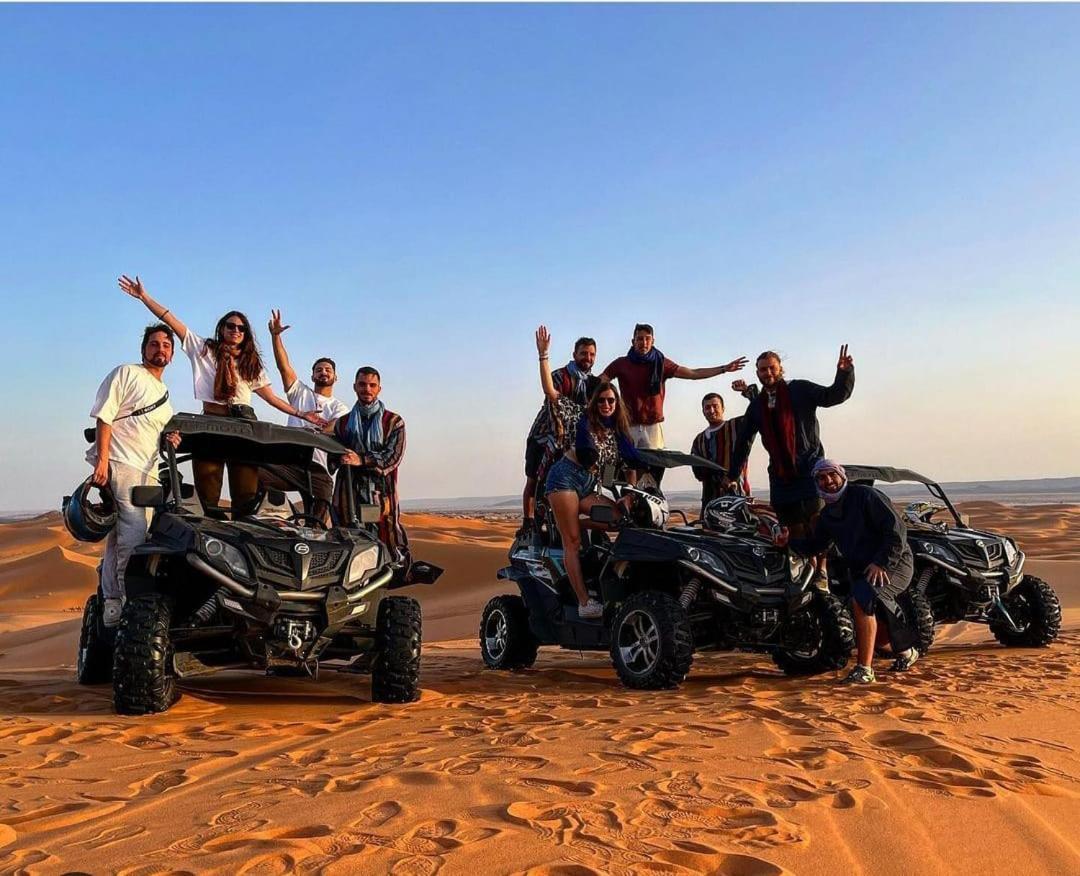 Nomada Domes Camp With Airco Hotell Merzouga Exteriör bild